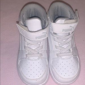 White High Top Pumas